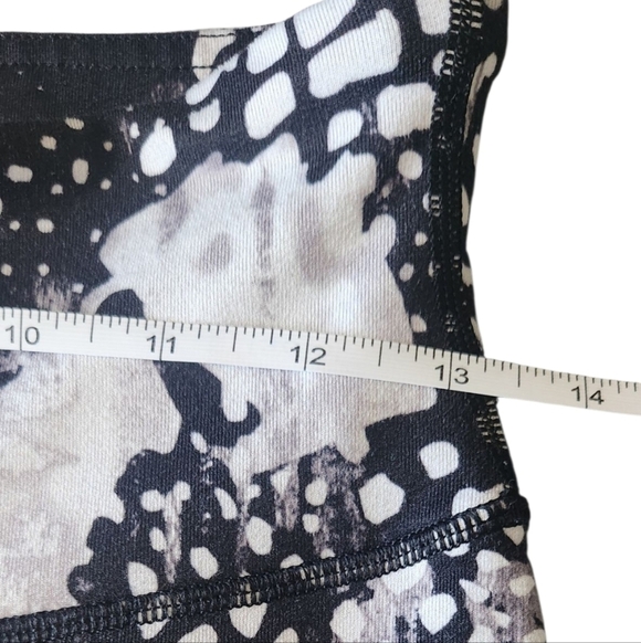 Lululemon High Times Leggings High Rise Color Block Size 6 - Picture 4 of 6